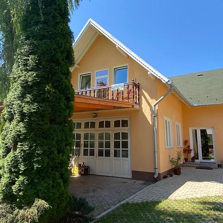 Fuzfa Apartman Joseni  Εξωτερικό φωτογραφία